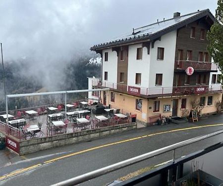 Hotel Restaurant Emshorn Oberems Exteriör bild